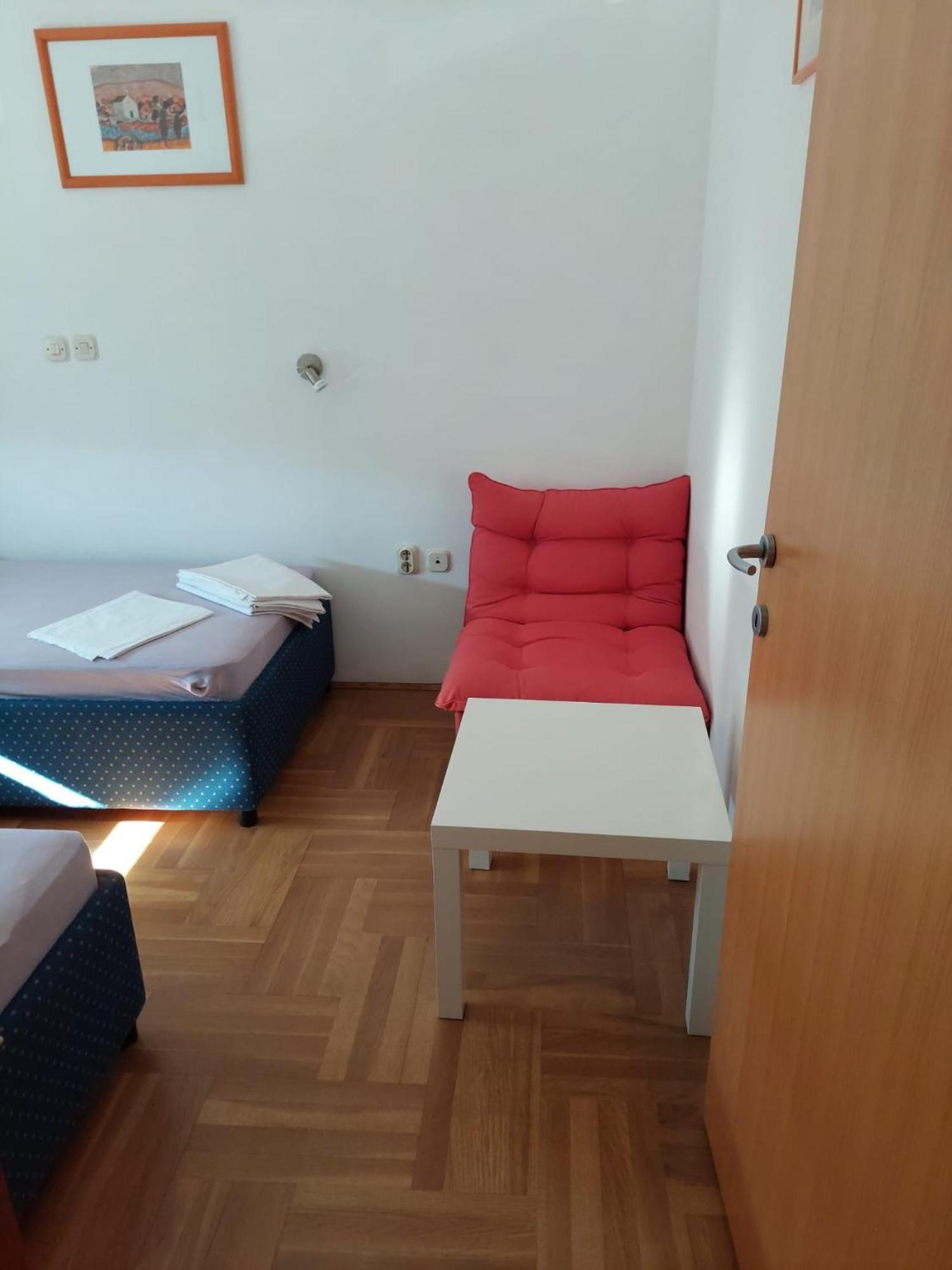 Dedic Apartment Петркане Екстериор снимка