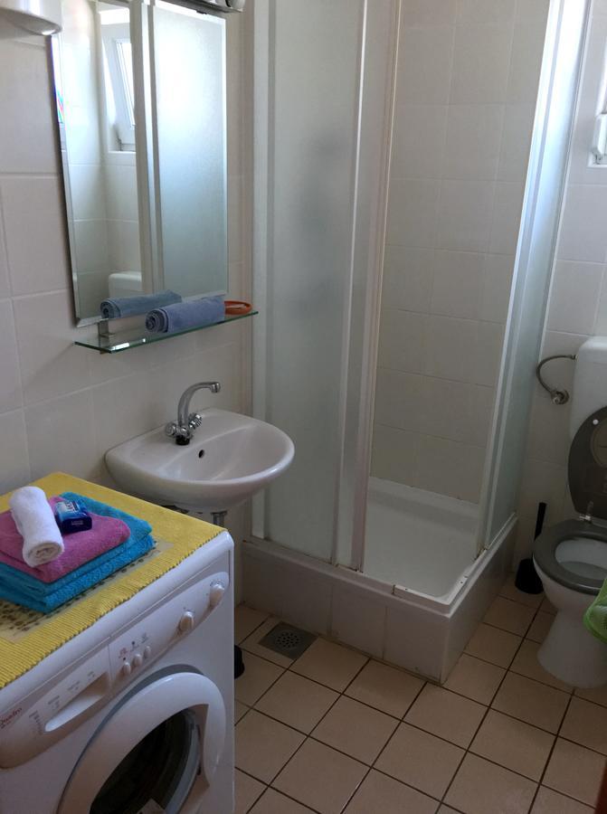 Dedic Apartment Петркане Екстериор снимка